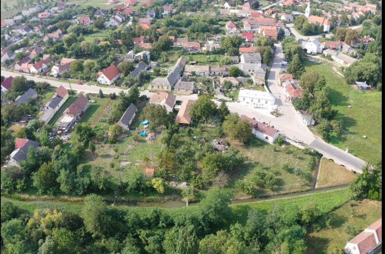 Patak Apartman, Diszel Tapolca Exteriér fotografie